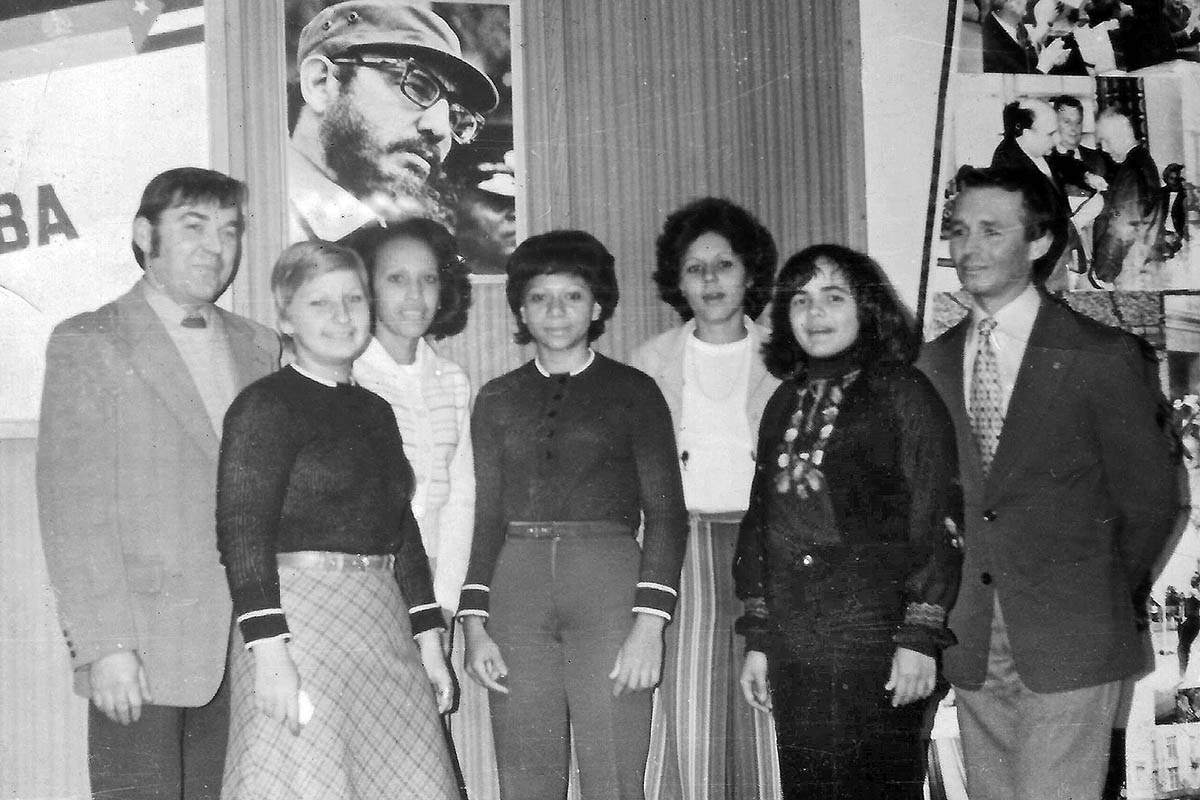 Esmireldis Navarro de la Cruz (Mitte) und drei kubanische Kolleginnen, Leipzig 1978