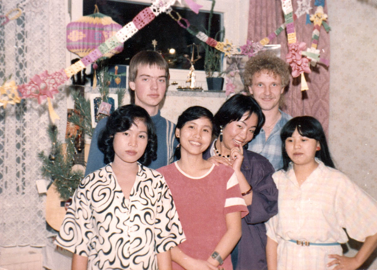 Vu Thanh Diep (Dritte v.l.n.r.),  Werdau 1988
